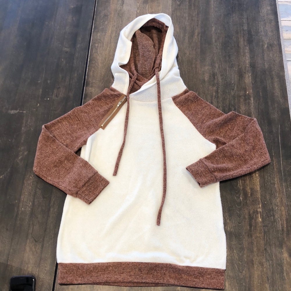 🧡4/$20🧡 White Birch Textured Knit Sweater